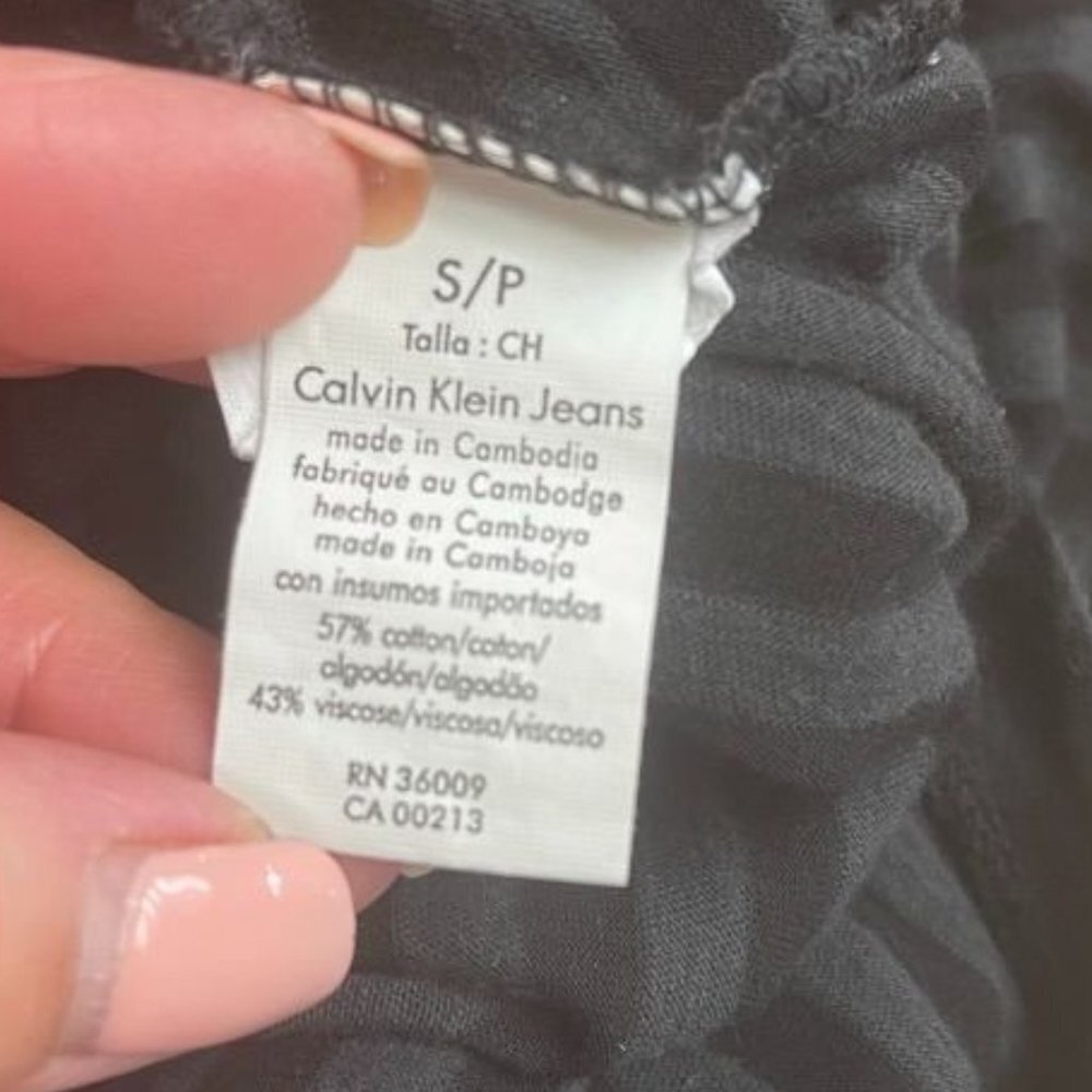 Calvin Klein Jeans Women Black Gray Top Shirt Pullover 3/4 Sleeve Off-Shoulder - Picture 7 of 9